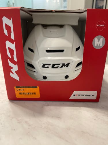 New Medium CCM Pro Stock Resistance Helmet