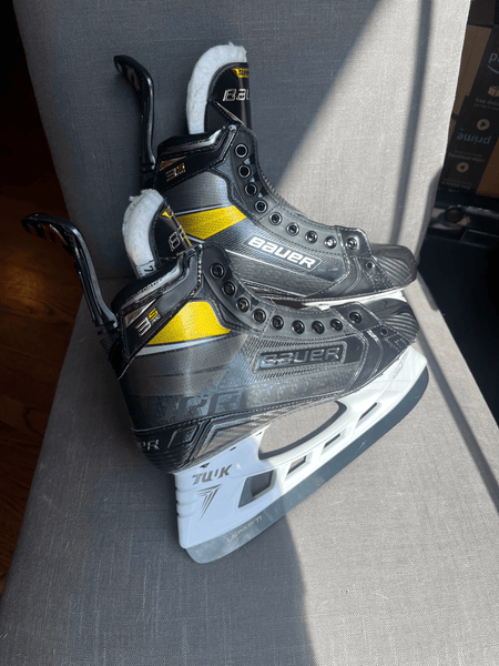 Senior Bauer Supreme 3S Pro Hockey Skates Regular Width Size 7.5 (w/ LSPulseTi Steel)