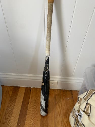 BBCOR Certified DeMarini (-3) 30 oz 33" Voodoo Bat