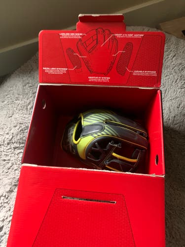 Used Infield 11.75" REV1X Baseball Glove