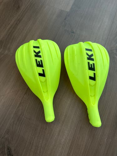 LIKE NEW Leki Cobra Full Wrap SL Guard