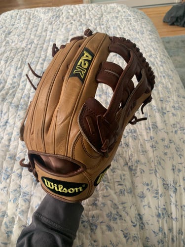 Pro Issue Wilson A2K 1799 12.75"