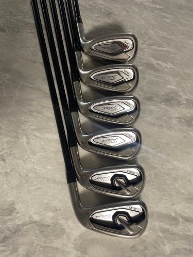 Titleist T300 Iron Set 6-PW, AW, Regular, Excellent Condition