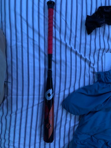 Demarini Voodoo 32” -3 Baseball Bat