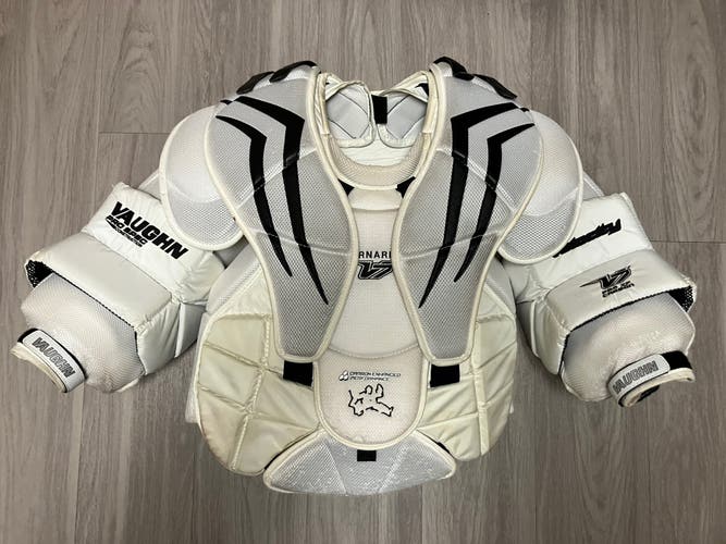 Vaughn V7 XF Pro Carbon Goalie Chest & Arm Protector Small