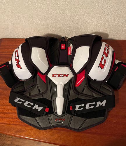 CCM JetSpeed FT4 Pro Shoulder Pads