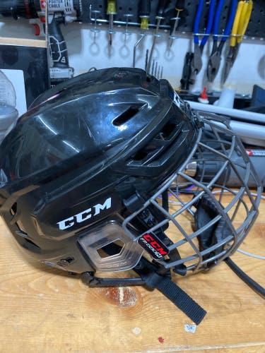 Medium CCM Tacks 310 Helmet