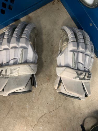 Used Player's STX Medium Rzr Lacrosse Gloves