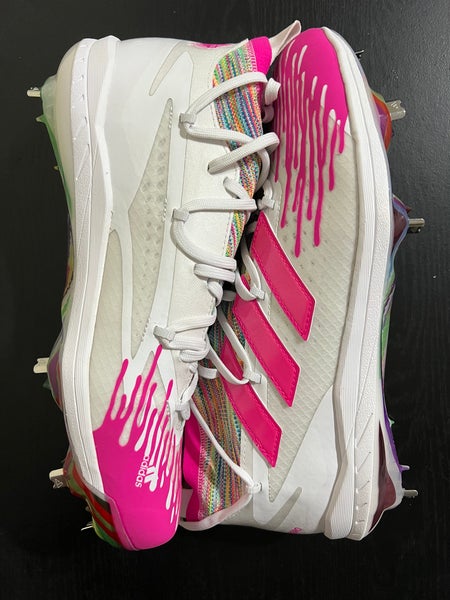 adidas Dugout on X: We're looking to surprise one lucky fan with a pair of  signed adizero NWV 'Dripped Out' cleats by Fernando Tatis Jr. Entry period  will be from 12/27/2021 through