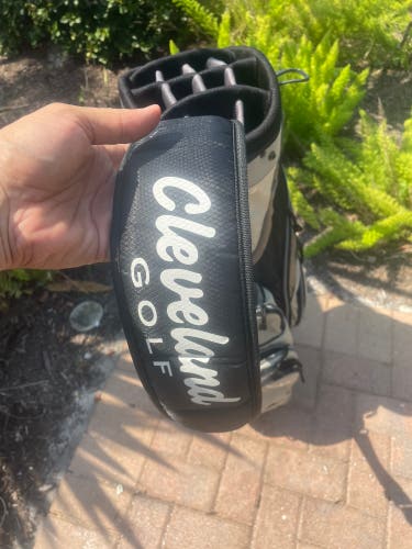 Cleveland golf cart bag