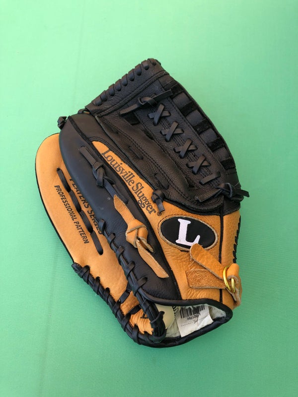 Louisville Slugger Diva 12 LHT Youth Fastpitch Softball Glove - DV1200RH