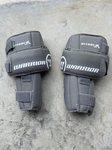 Warrior Intermediate goalie knee pads