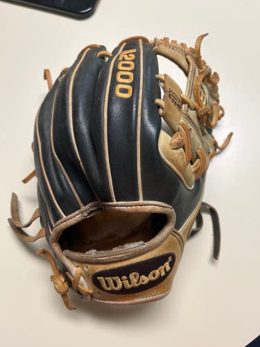 Used Infield 11.5" A2000 Baseball Glove