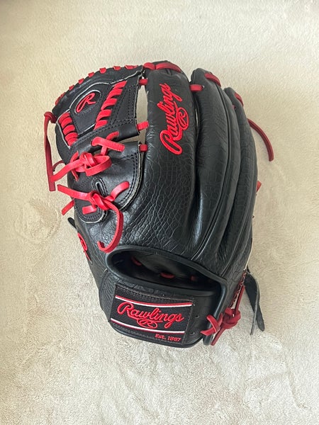 2022 Pitcher's 11.75" Heart of the Hide Baseball Glove