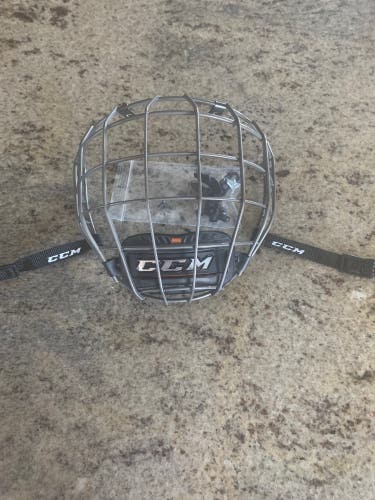 CCM FM780 Senior Small Cage