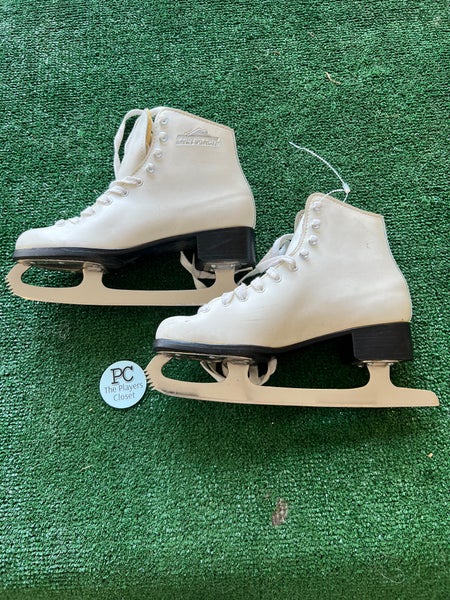 Lake Placid  Figure Skates 7.0