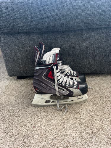 Used Bauer Vapor x50 Size 3 Hockey Skates