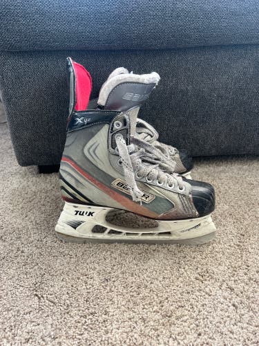 Used Bauer Vapor Hockey Skates Size 6