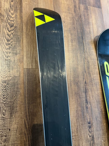 2022-23 Fischer 188cm GS Ski w/ Z17 Bindings (27m Radius