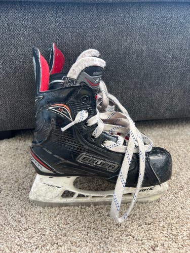Used Bauer Vapor x500 Size 12 Youth Hockey Skates