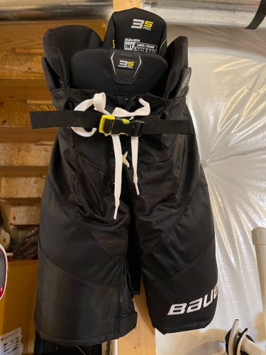 Large Int Bauer  Supreme 3S Pro Hockey Pants