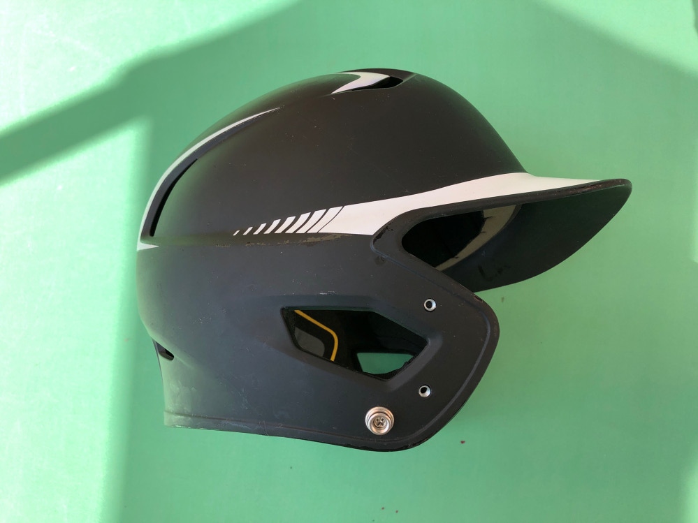 Used Easton Batting Helmet (6 3/8 - 7 1/8)