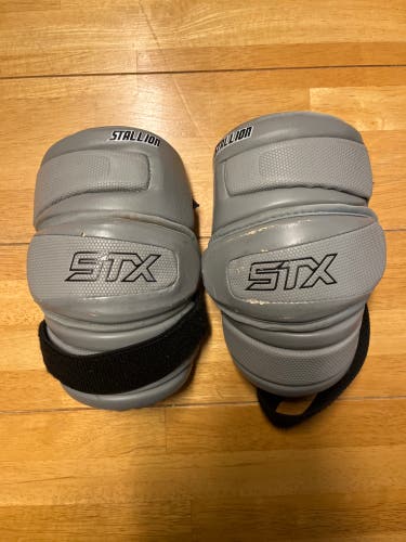 Adult Medium/Large STX Stallion Arm Pads
