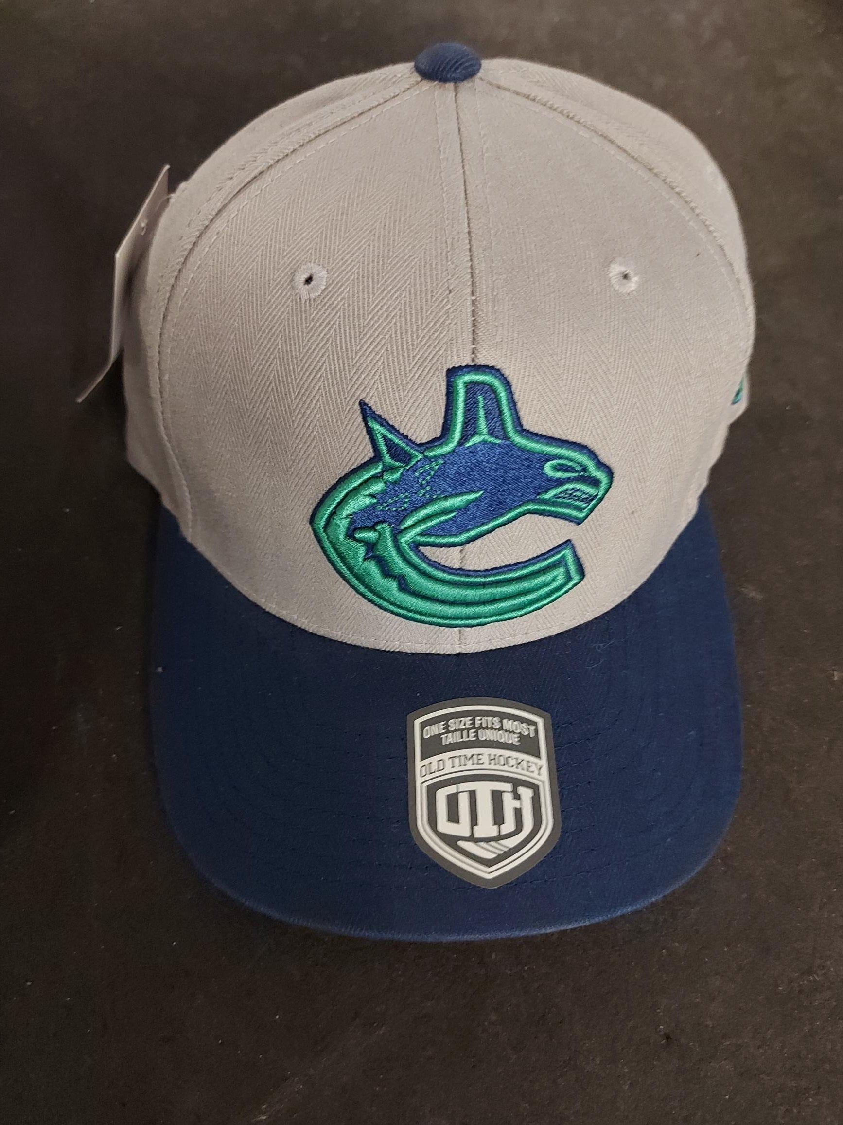 Black New OLD TIME HOCKEY Fitted Vancouver Canucks Adult Unisex One Size  Fits All Hat (2829)