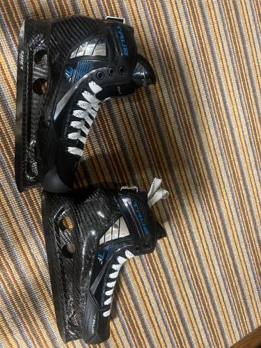 True Size 10 Pro Custom goalie Skates one piece