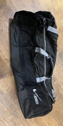 Brand New w/tags Nike Lacrosse Shield XLarge Bag