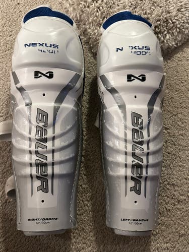 Used Bauer Nexus 4000 Shin Pads
