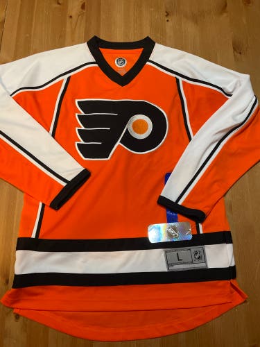Philadelphia Flyers hockey jersey  Adult Large