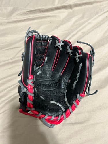 11" A1000 Baseball Glove