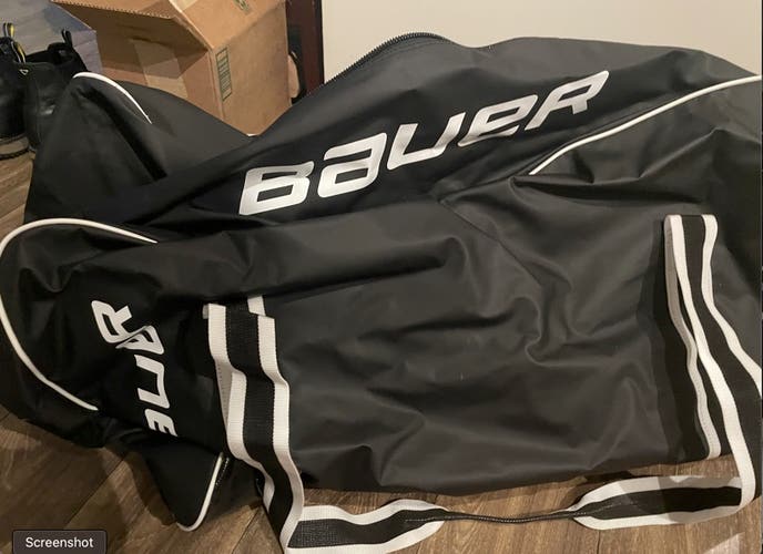 New Bauer Player Equiptment Bag