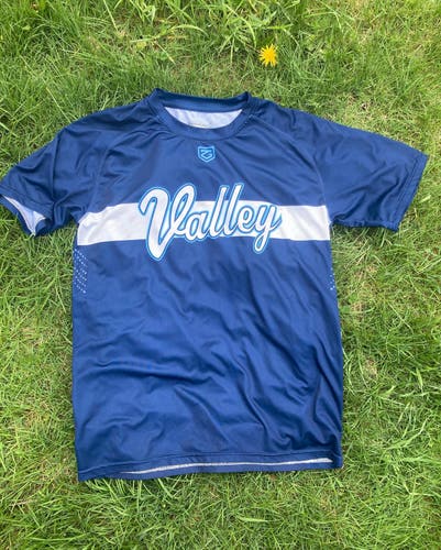 Connecticut Valley Lacrosse T shirt L/XL