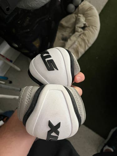 stx stallion elbow pads