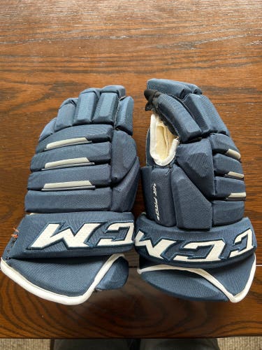 CCM 15" Pro Stock 4R Pro2 Gloves
