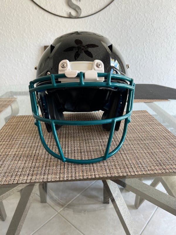 Hovering Levitating Floating Minnesota Vikings Football Helmet for Sale in  Blairsville, GA - OfferUp