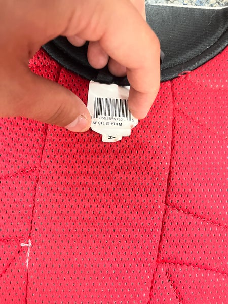 Easton Stealth S1 Shoulder Pads | Youth Medium