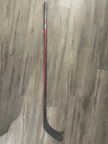 Senior Left Hand P92M Pro Stock Jetspeed FT4 Pro Hockey Stick