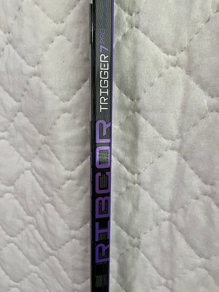 BRAND NEW Senior Left Hand P29 RibCor Trigger 7 Pro Hockey Stick