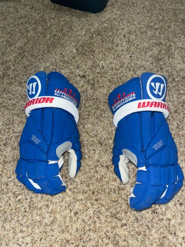 AA Warrior Medium Evo Lacrosse Gloves