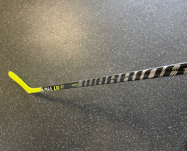 New Warrior Alpha LX S1 junior Grip Hockey stick RH LH 40 Flex w88 P88