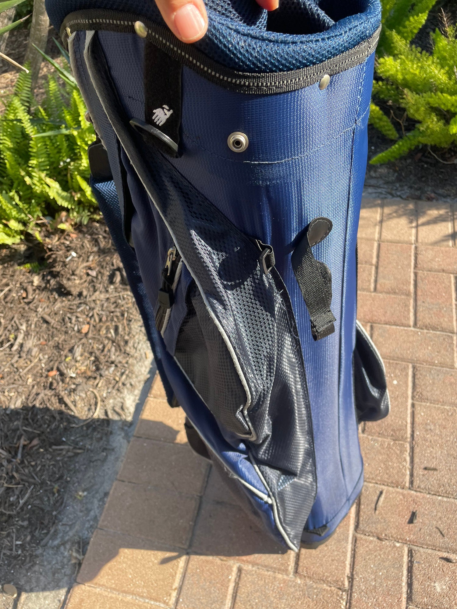 BOBOPRO Golf Stand Bag, Golf Bags with Stand, 14 Way Top Divider Golf Club Bag with Pockets, Cooler Pouch and Rain Hood, Dual Shoulder Straps, Light