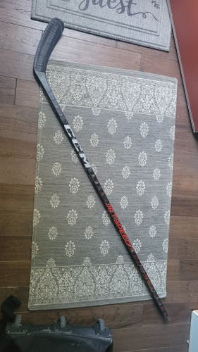 New Senior CCM Right Handed Jetspeed FT5 Hockey Stick P29