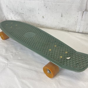 Used Retrospec 26.5" Complete Skateboard