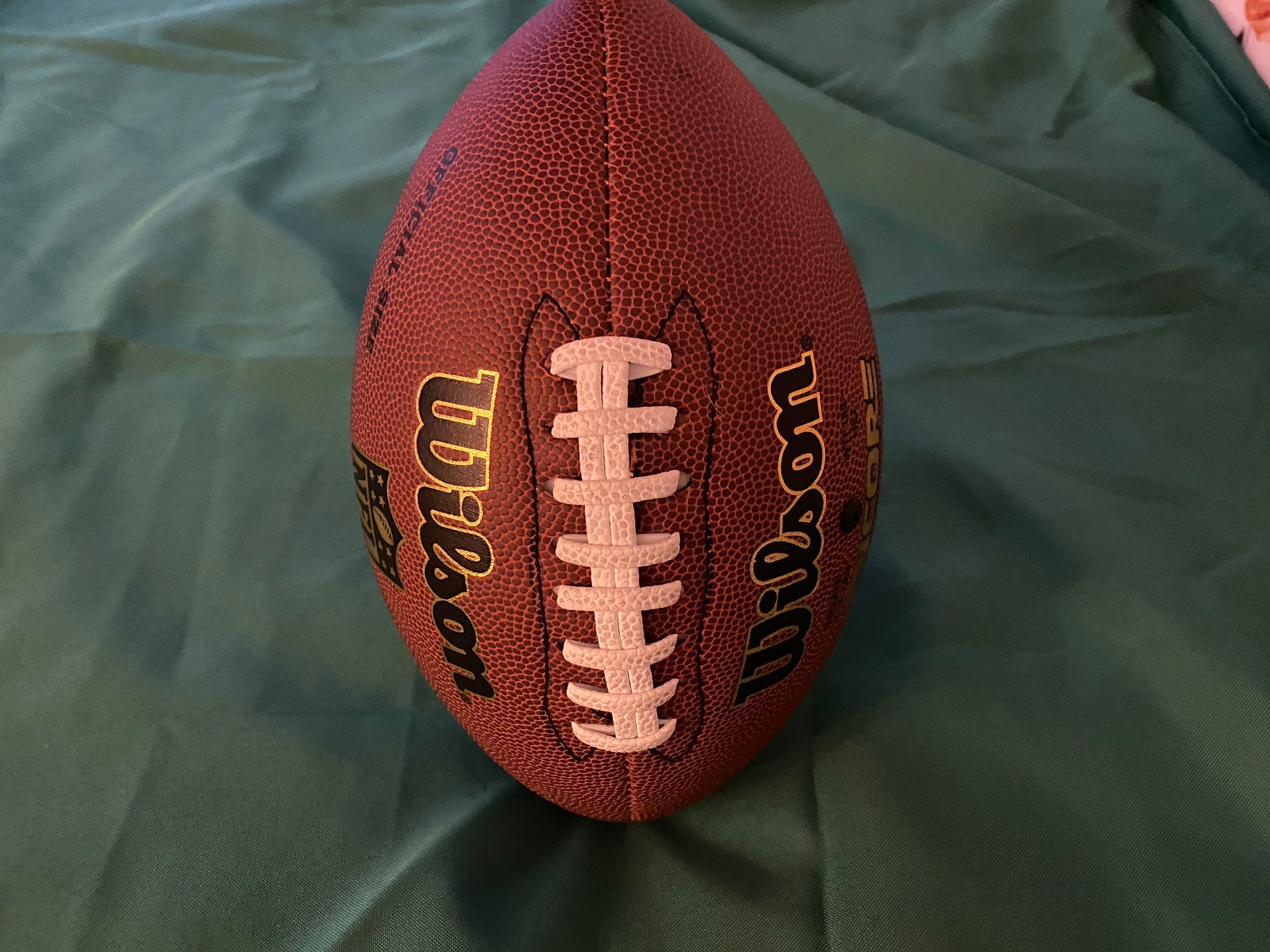 : WILSON NFL Ignition Football with Pump & Tee - Junior Size :  Sports & Outdoors