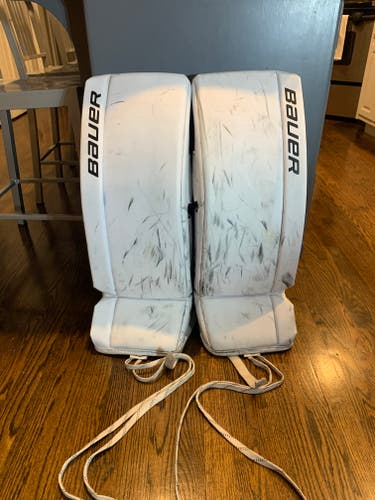 Used 30" Bauer GX Goalie Leg Pads - Junior Large