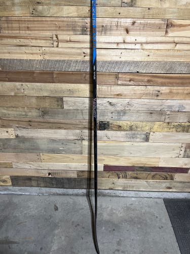 Senior Right Handed P88  Nexus Sync Hockey Stick