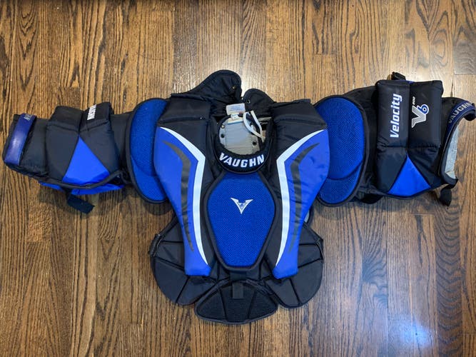 Junior Medium Vaughn V6 800  Goalie Chest Protector